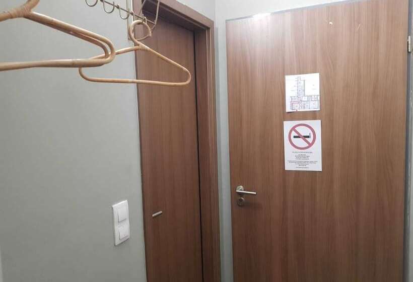 חדר סטנדרט יחיד, Lanskyrooms