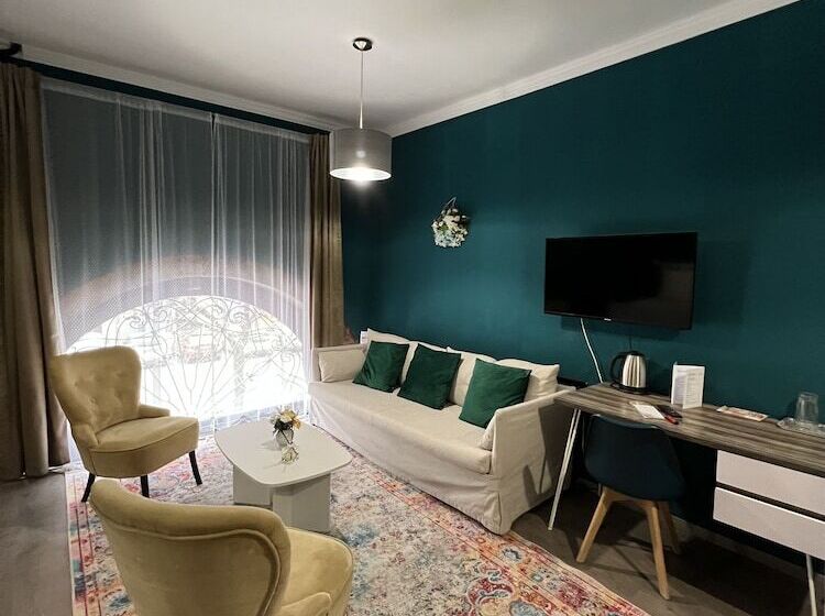 חדר סטנדרט לארבעה, Lanskyrooms