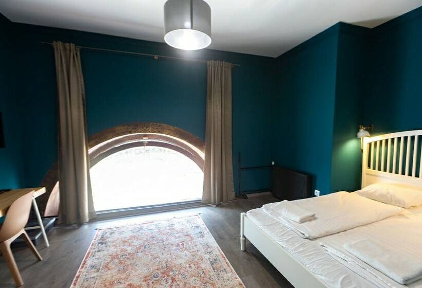 חדר סטנדרט, Lanskyrooms