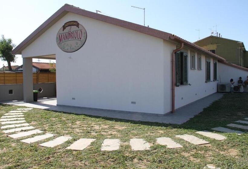 标准间内部标间, Il Mandriolo