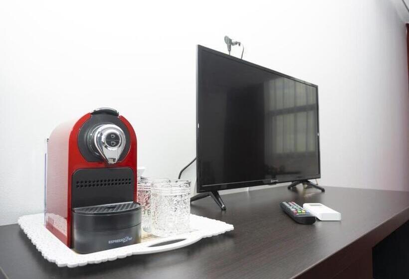 Camera Tripla Deluxe, N Residence