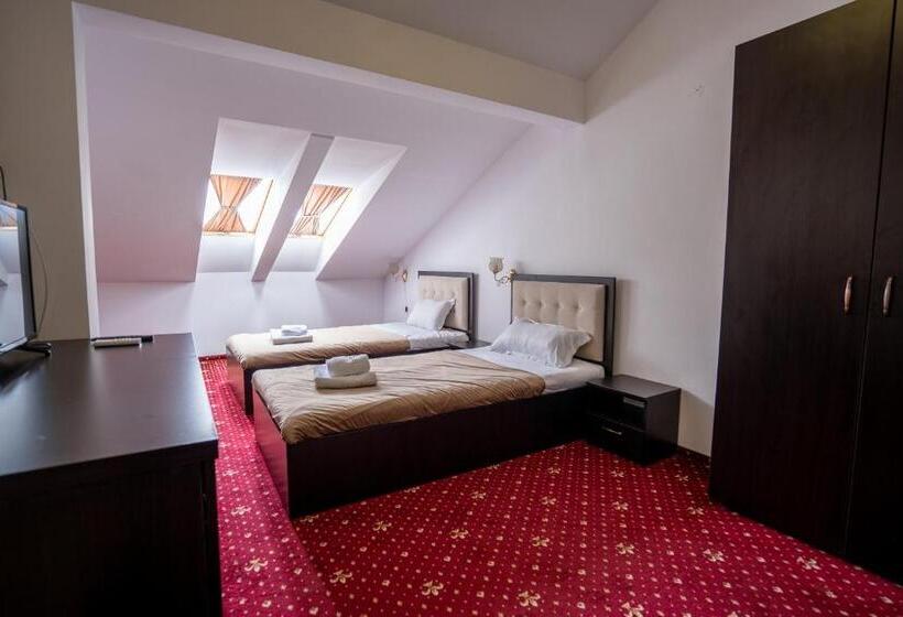 Camera Tripla Superiore, N Residence