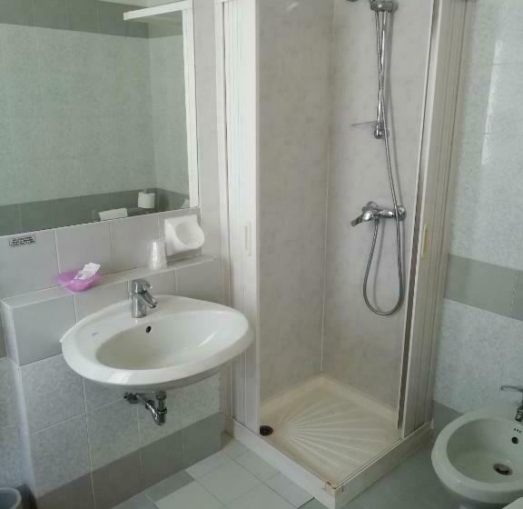 غرفة قياسية فردية, Rezia Valtellina