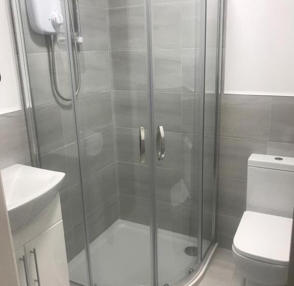 חדר סטנדרט, The Reubens