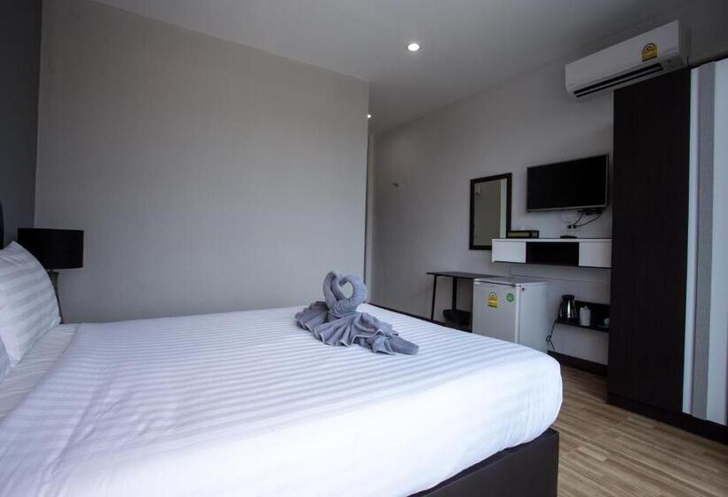 Номер Deluxe, Wixky