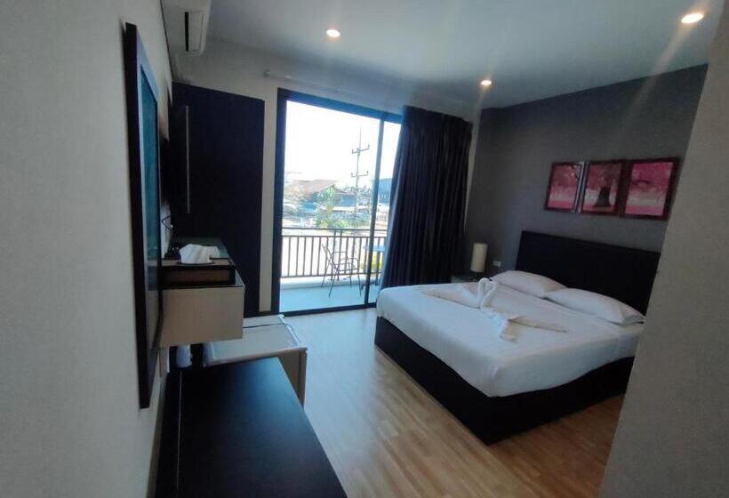 Номер Deluxe, Wixky