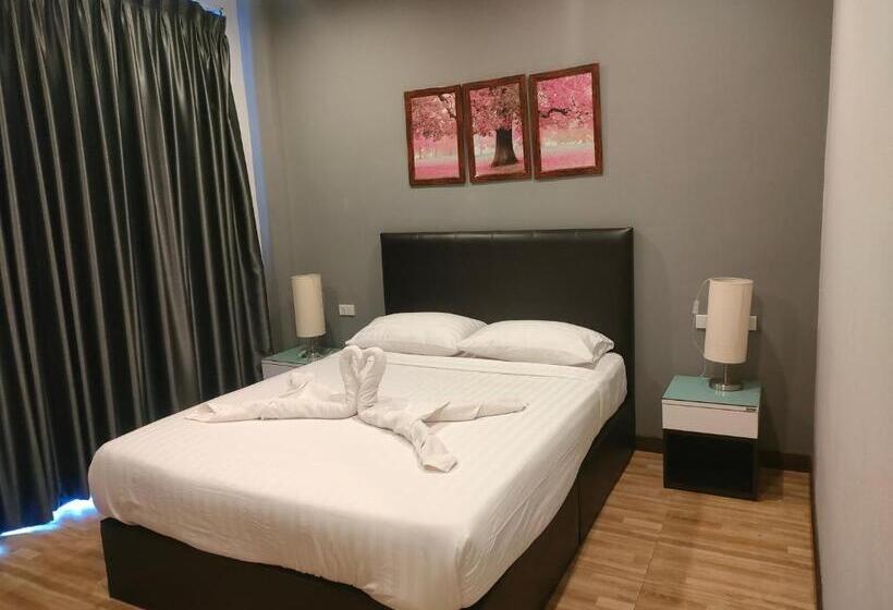 Номер Deluxe, Wixky