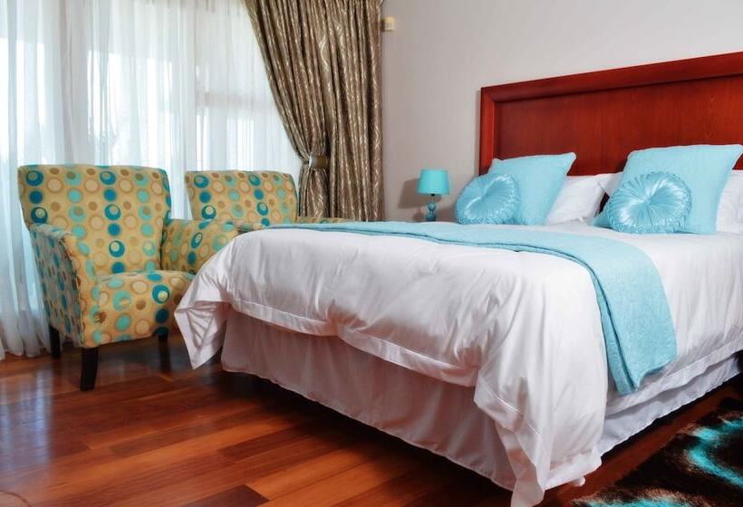オーシャンビューデラックスルームバルコニー付き, Empoza Seaview Guesthouse