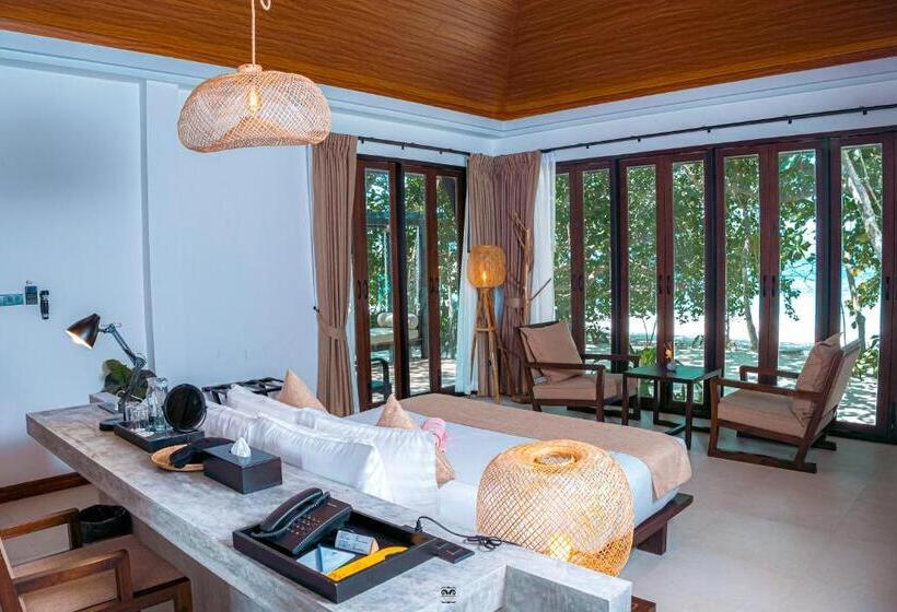 اتاق لوکس با چشمانداز دریا, Victoria Cliff Resort Nyaung Oo Phee Island