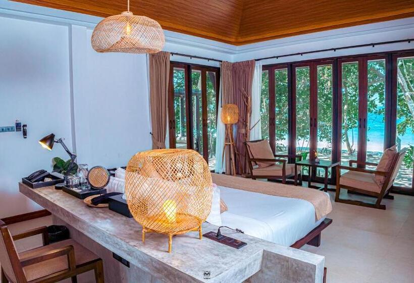 اتاق لوکس با چشم‌انداز دریا, Victoria Cliff Resort Nyaung Oo Phee Island