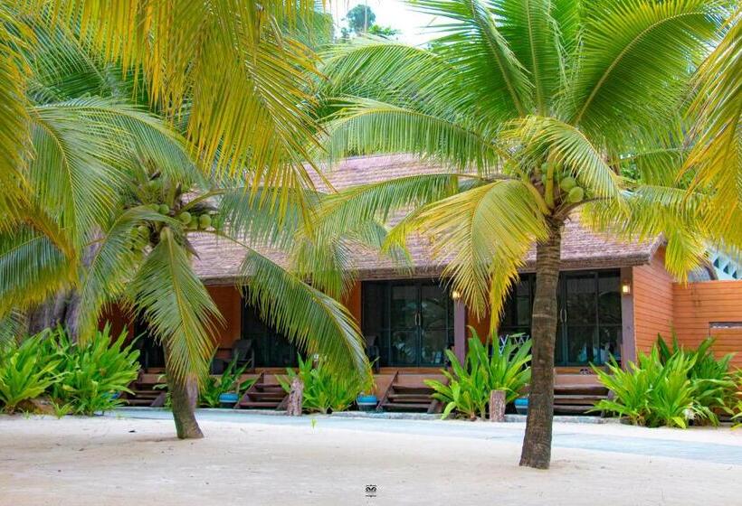 اتاق لوکس با چشمانداز دریا, Victoria Cliff Resort Nyaung Oo Phee Island