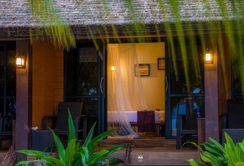 اتاق لوکس با چشم‌انداز دریا, Victoria Cliff Resort Nyaung Oo Phee Island