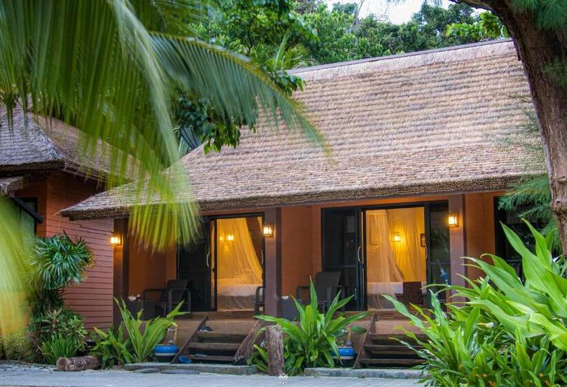 اتاق لوکس با چشمانداز دریا, Victoria Cliff Resort Nyaung Oo Phee Island