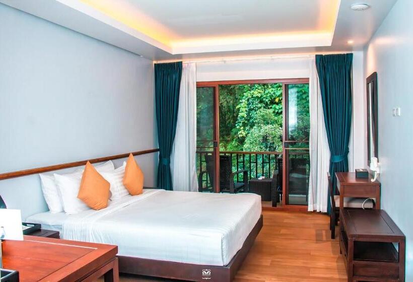 اتاق لوکس با چشمانداز باغ, Victoria Cliff Resort Nyaung Oo Phee Island