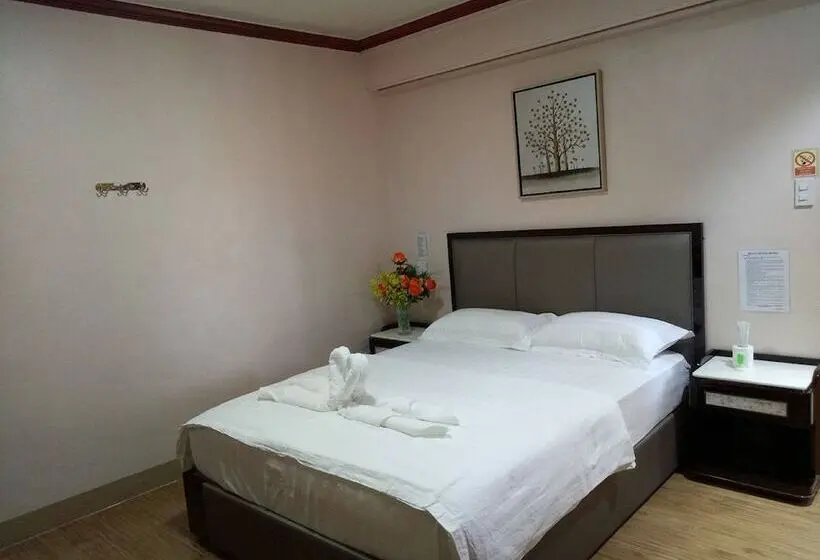 デラックスルーム, Meaco Royal Hotel   Taytay