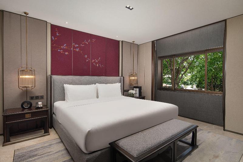 Люкс, Hualuxe Xi An Tanghua, An Ihg