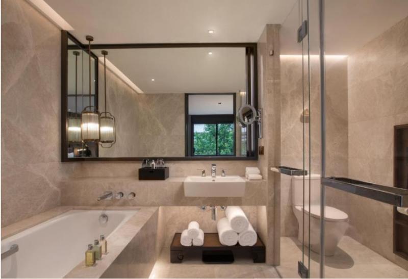 Люкс, Hualuxe Xi An Tanghua, An Ihg