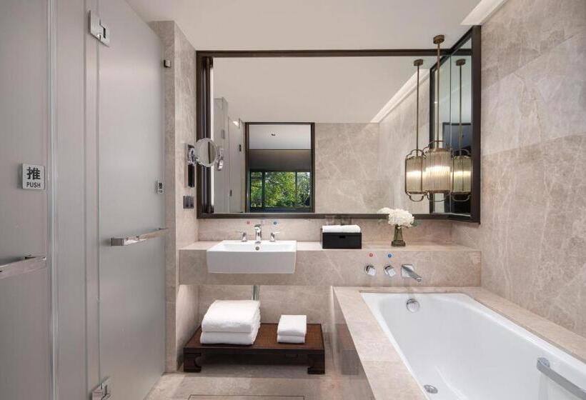 سوییت با چشمانداز باغ, Hualuxe Xi An Tanghua, An Ihg