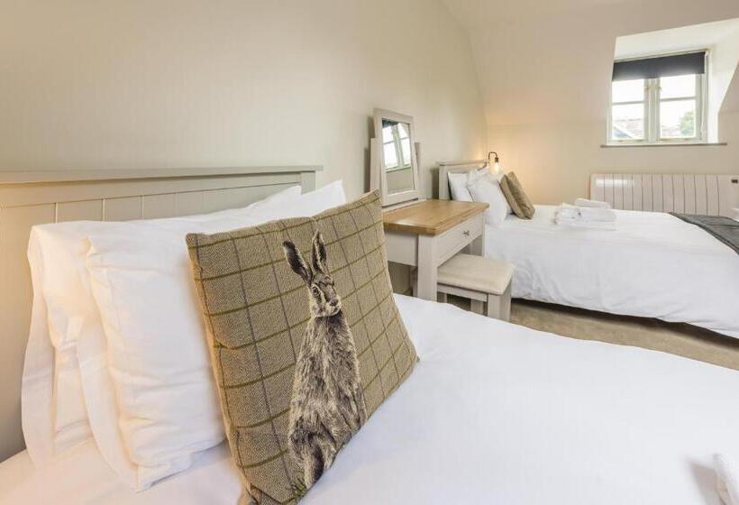 家庭间, The Hopton Crown