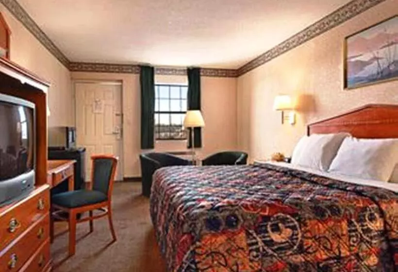 身障者適用キングサイズベッドルーム, Days Inn By Wyndham Brownsville