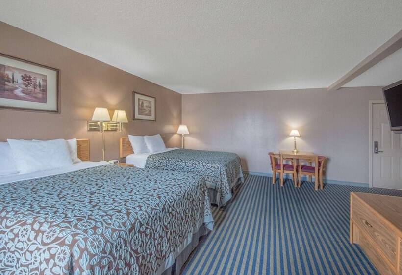 Номер Deluxe, Days Inn By Wyndham Jamestown