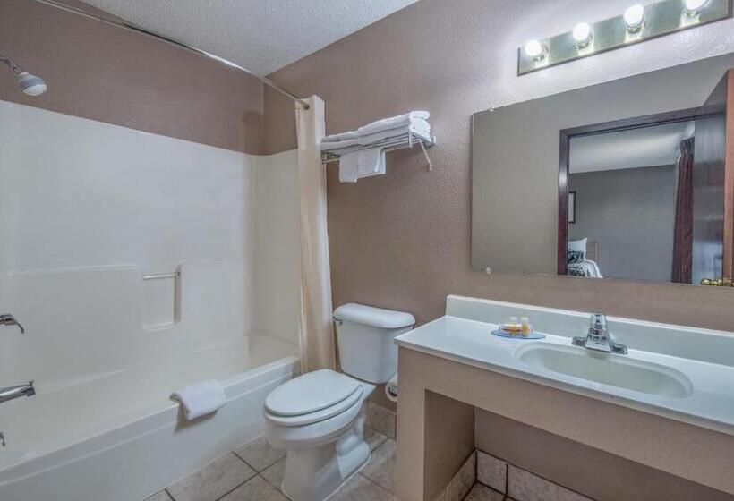 غرفة قياسية سرير كينج, Days Inn By Wyndham Jamestown