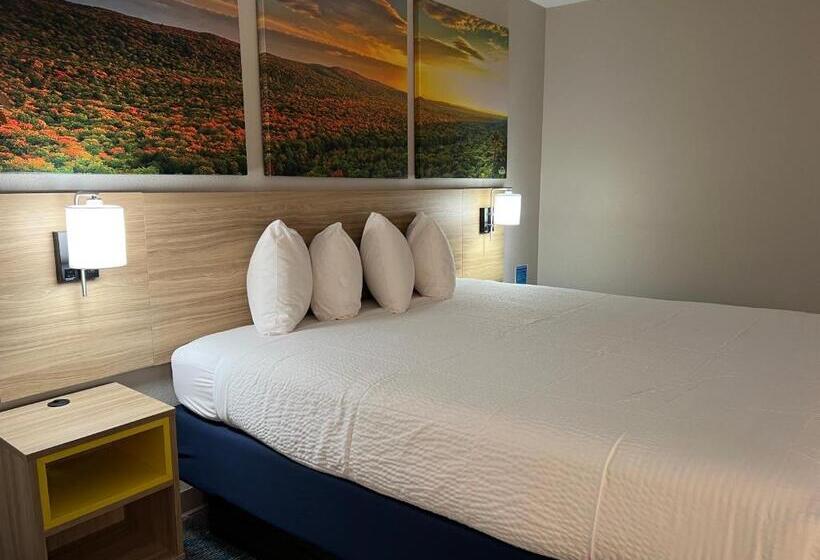 Номер Стандарт, Days Inn By Wyndham Jamestown
