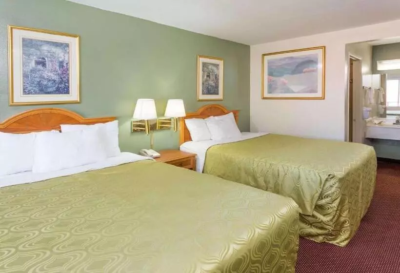 اتاق استاندارد, Days Inn By Wyndham In San Bernardino