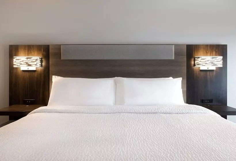 Standard-huone, Holiday Inn Express & Suites Kansas City Ku Medical Center, An Ihg