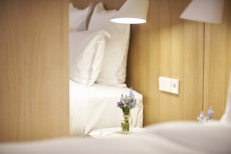 디럭스 스위트, Studio City Court Yard