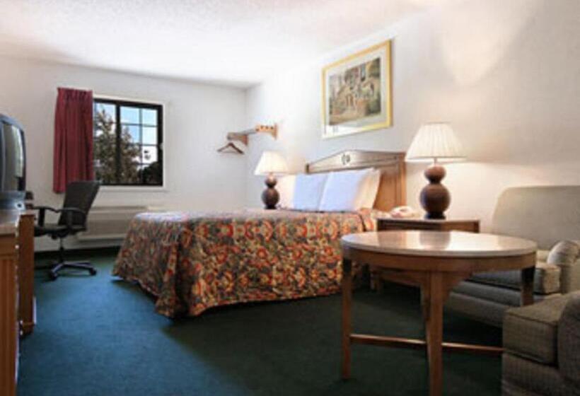 身障者適用スタンダードルーム, Travelodge By Wyndham Waukegan Gurnee