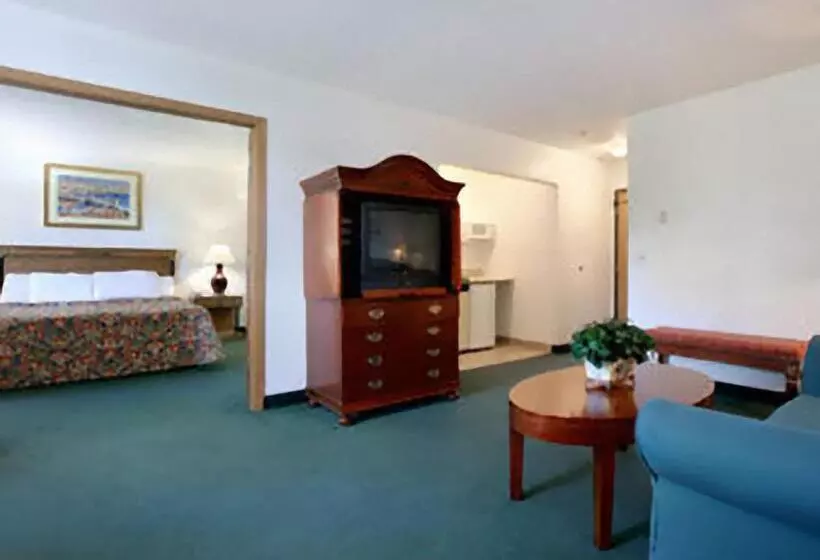 キングサイドベッドのスタンダードワンルーム, Travelodge By Wyndham Waukegan Gurnee