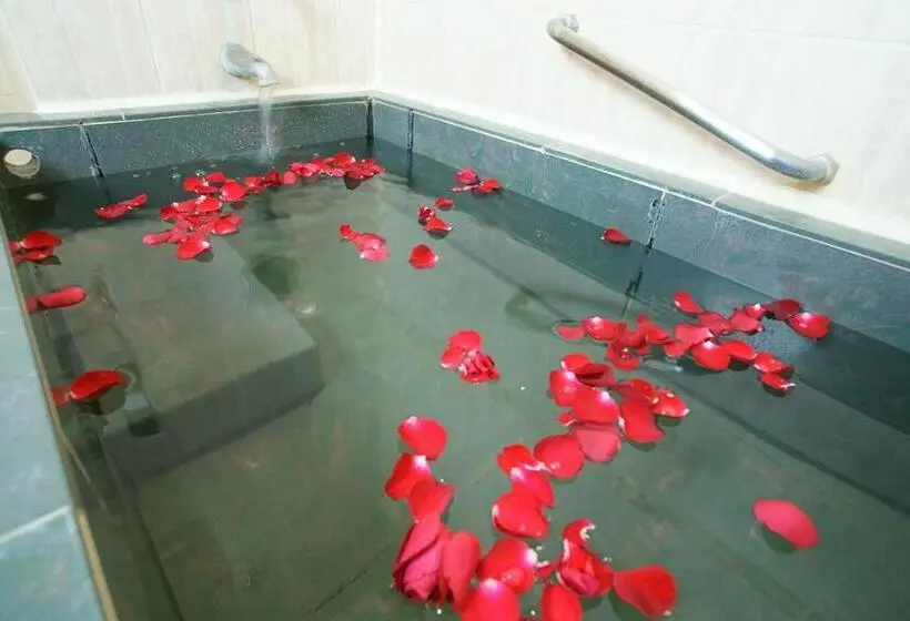 اتاق استاندارد چهار تخته, Fujiyeh Chipen Hot Spring Resort