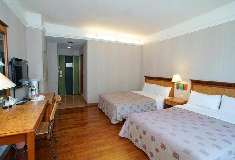 اتاق استاندارد چهار تخته, Fujiyeh Chipen Hot Spring Resort