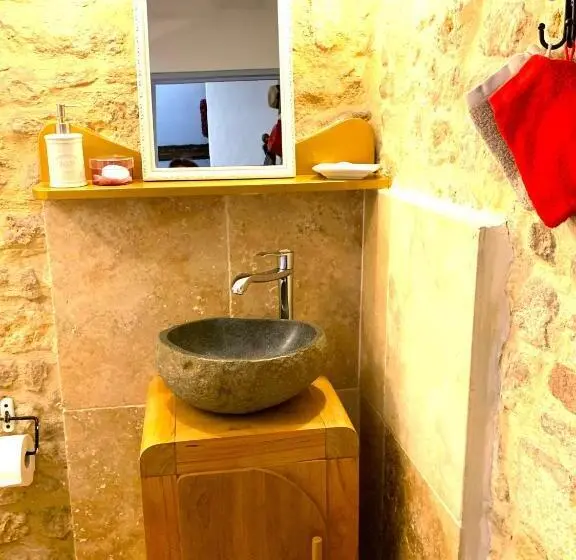 スタンダードルーム, Ferme De Tayac Charme Avec Pool