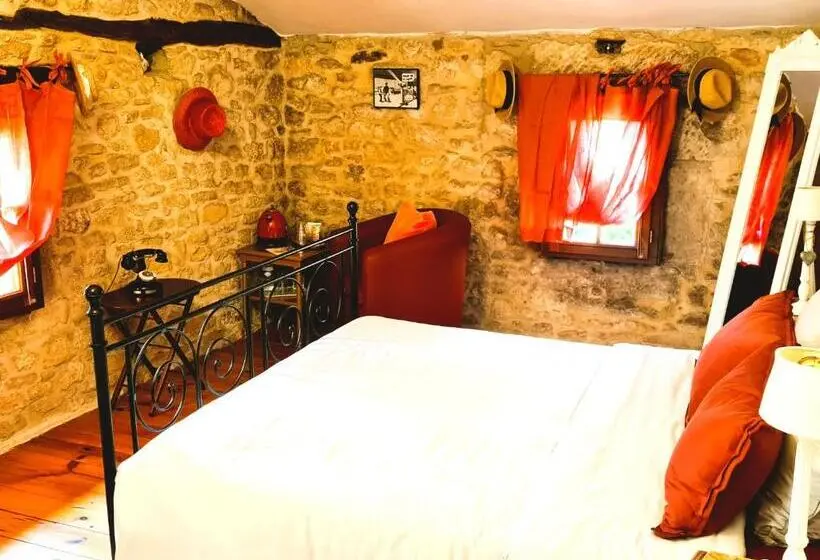 スタンダードルーム, Ferme De Tayac Charme Avec Pool