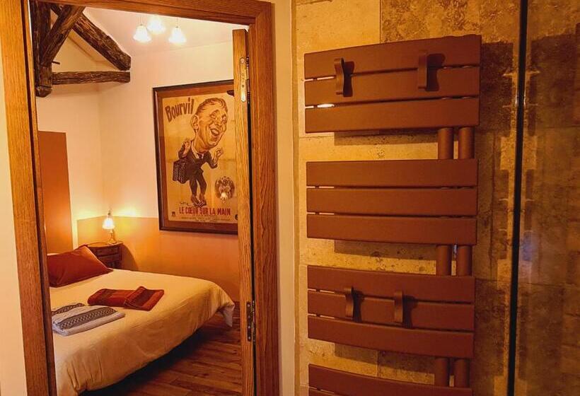 חדר סופריור עם טרסה, Ferme De Tayac   Charme Avec Pool