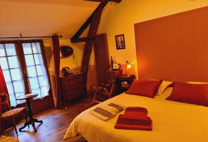 חדר סופריור עם טרסה, Ferme De Tayac   Charme Avec Pool