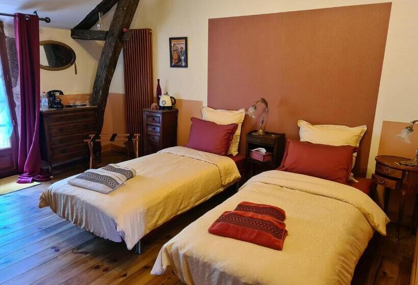 חדר סופריור עם טרסה, Ferme De Tayac   Charme Avec Pool