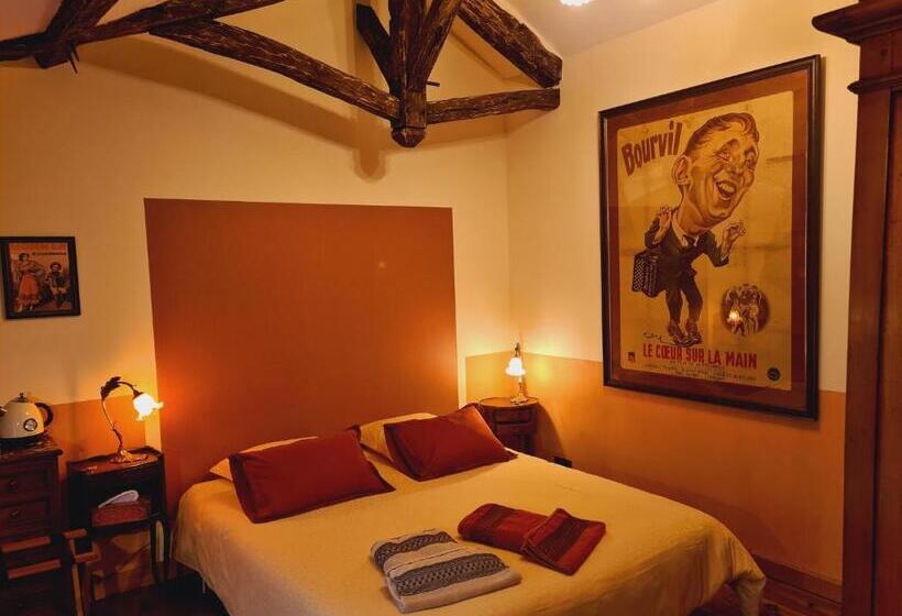 חדר סופריור עם טרסה, Ferme De Tayac   Charme Avec Pool