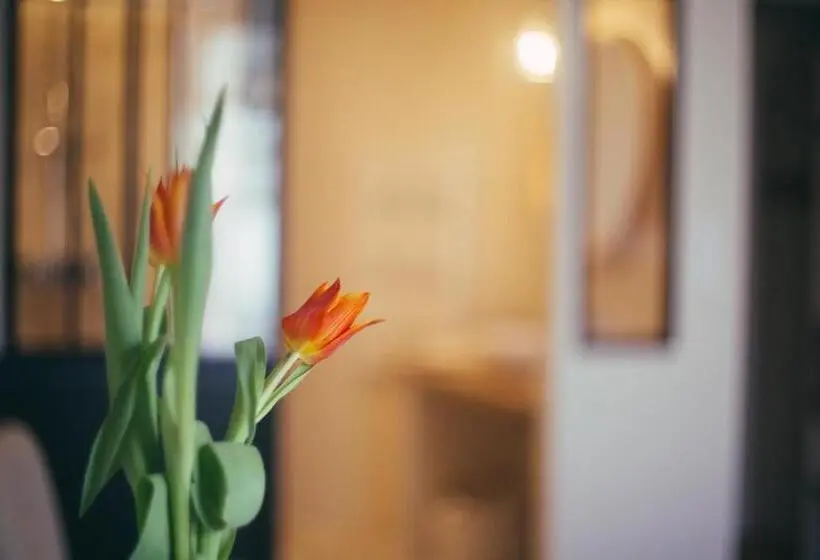 اتاق لوکس با بالکن, Chambre Roméo Ou Juliette