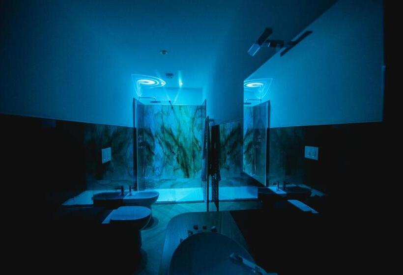 חדר סטנדרט לשלושה עם מרפסת, Artemisia B&b