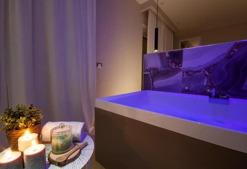 חדר סטנדרט עם ג'קוזי, Artemisia B&b