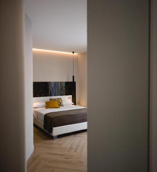 חדר סטנדרט לשלושה עם מרפסת, Artemisia B&b