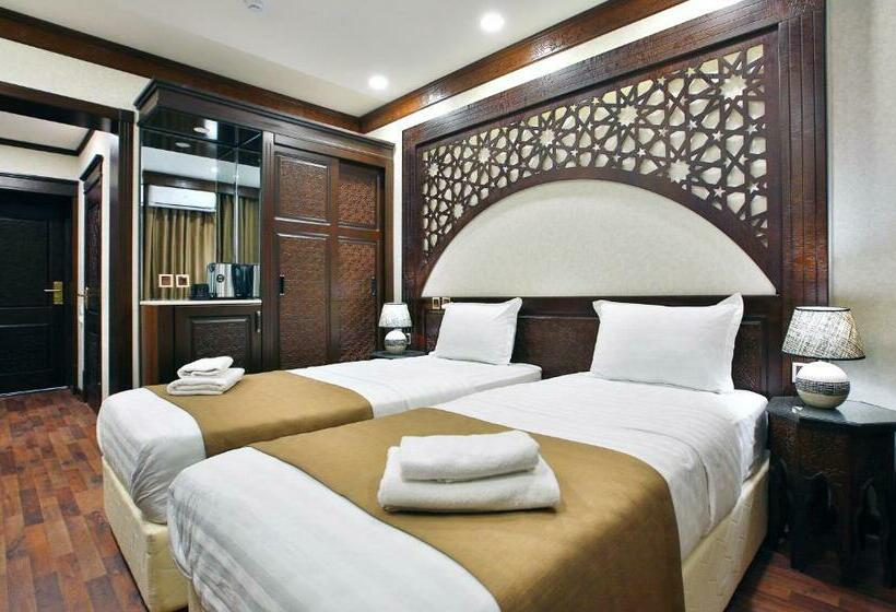 חדר סטנדרט עם מרפסת, Orient Star Varahsha