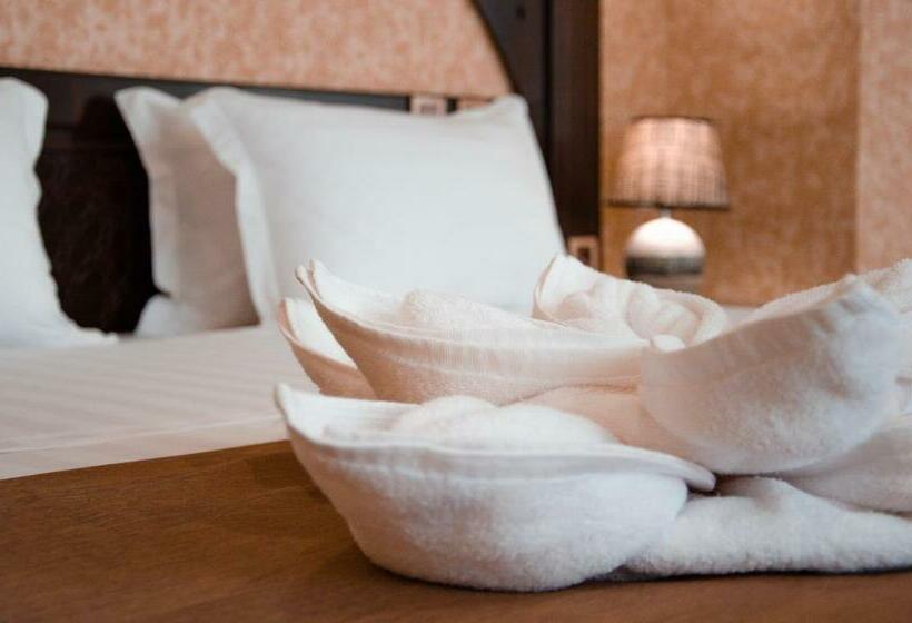 חדר סטנדרט יחיד עם מרפסת, Orient Star Varahsha