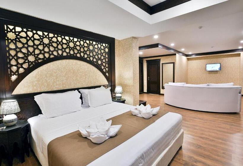 חדר דלוקס, Orient Star Varahsha