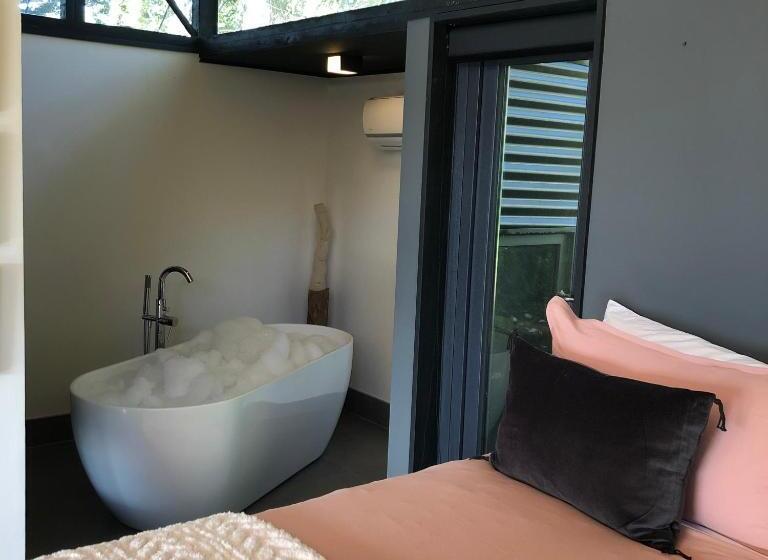 اتاق سوپریور با چشم‌انداز دریا, Meular Chiloe