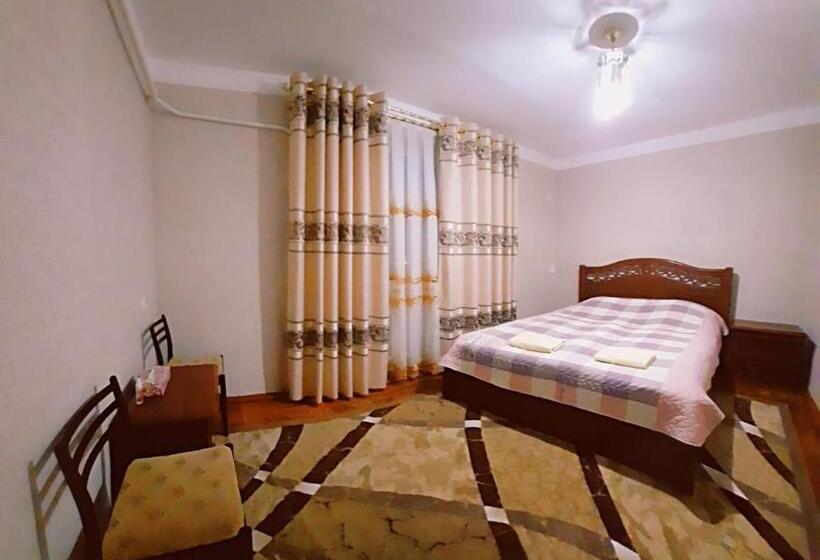 Standard-huone, Nukus Guest House