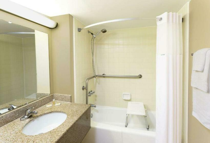 Стандартный Номер Кровать Кинг, Days Inn By Wyndham Mt Pleasantcharlestonpatriots Point